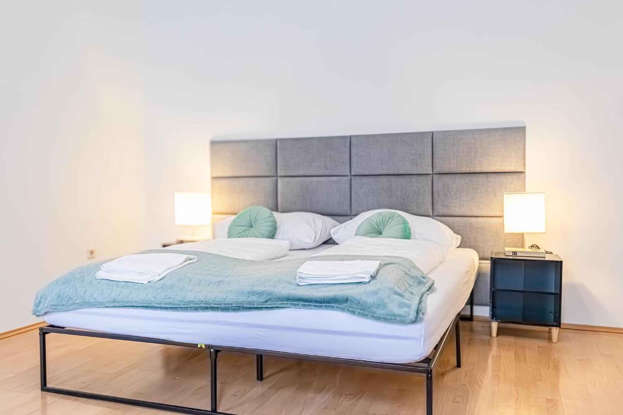 City-linked 2br Near Wiener Stadthalle Apartament Viena