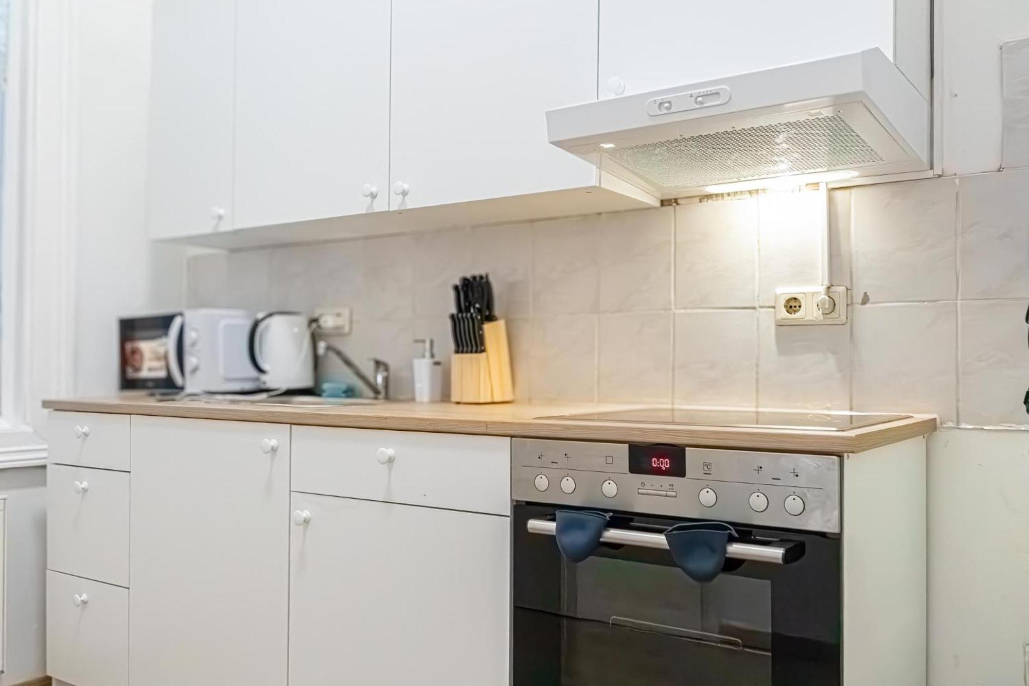 City-linked 2br Near Wiener Stadthalle Apartament Viena